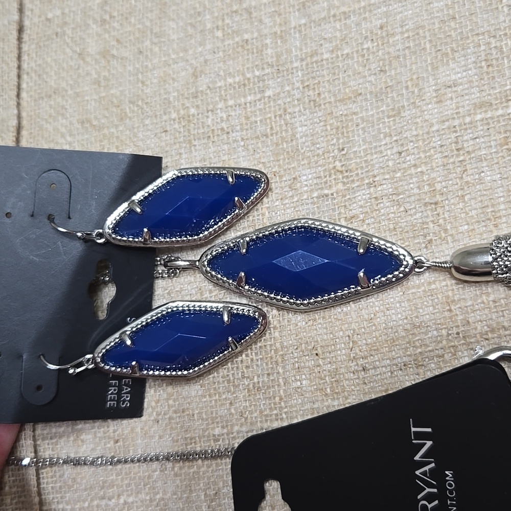 Matching Jewelry Set - Picture 9 of 9